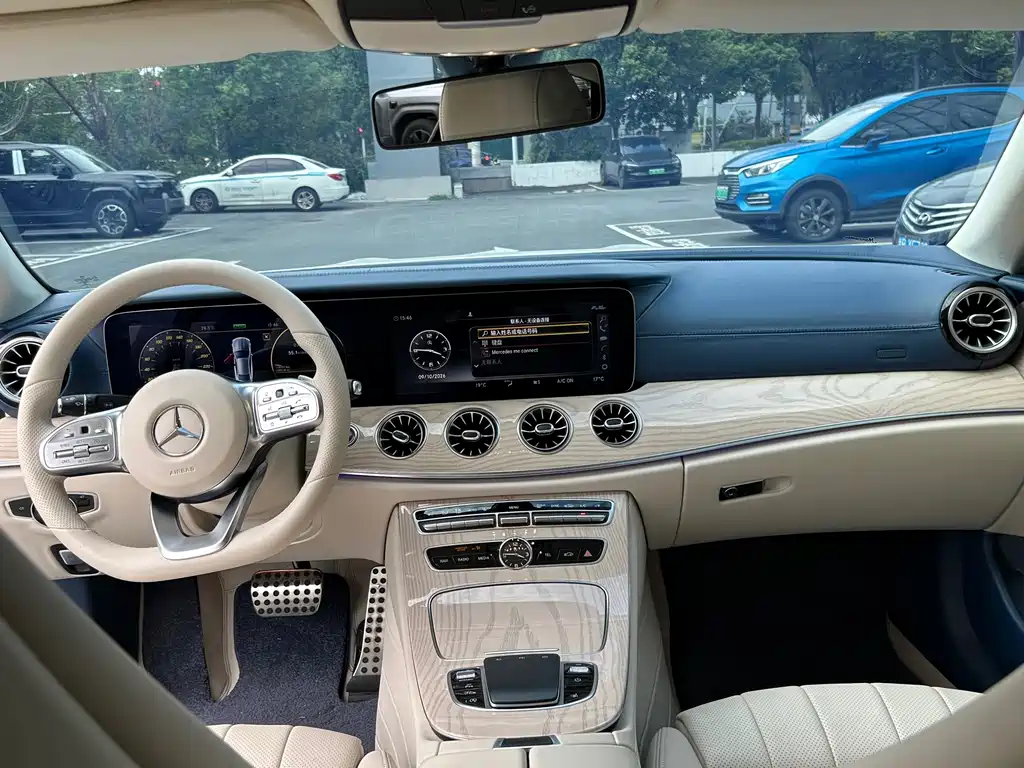 Mercedes-Benz E-Class (Import) — миниатюра 7