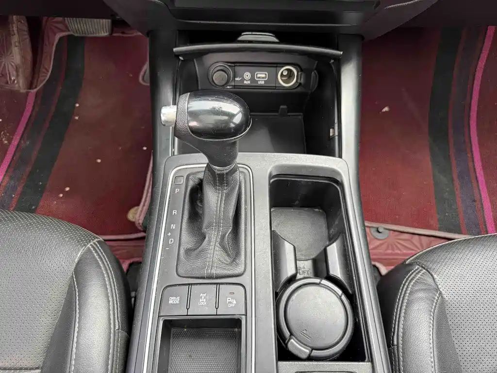 Kia Sorento 2016 L 2.4L 4WD 7 мест IV