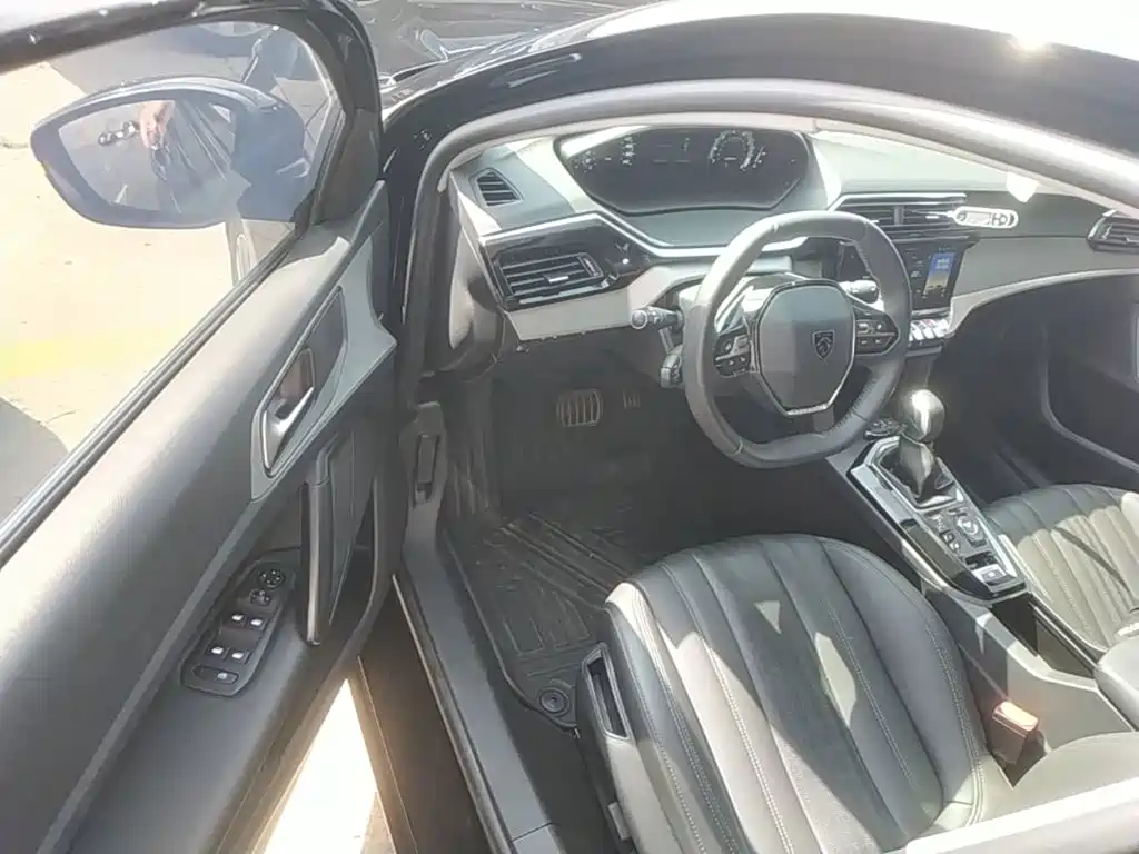 Peugeot 408 — миниатюра 16