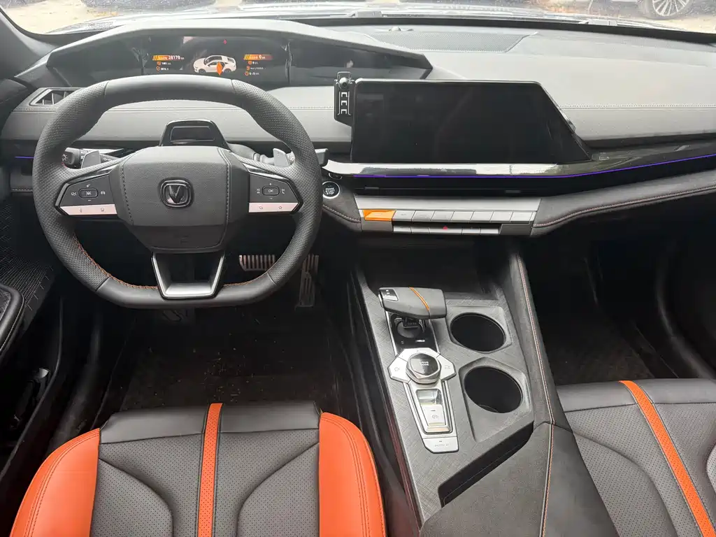 Changan UNI-V — миниатюра 5