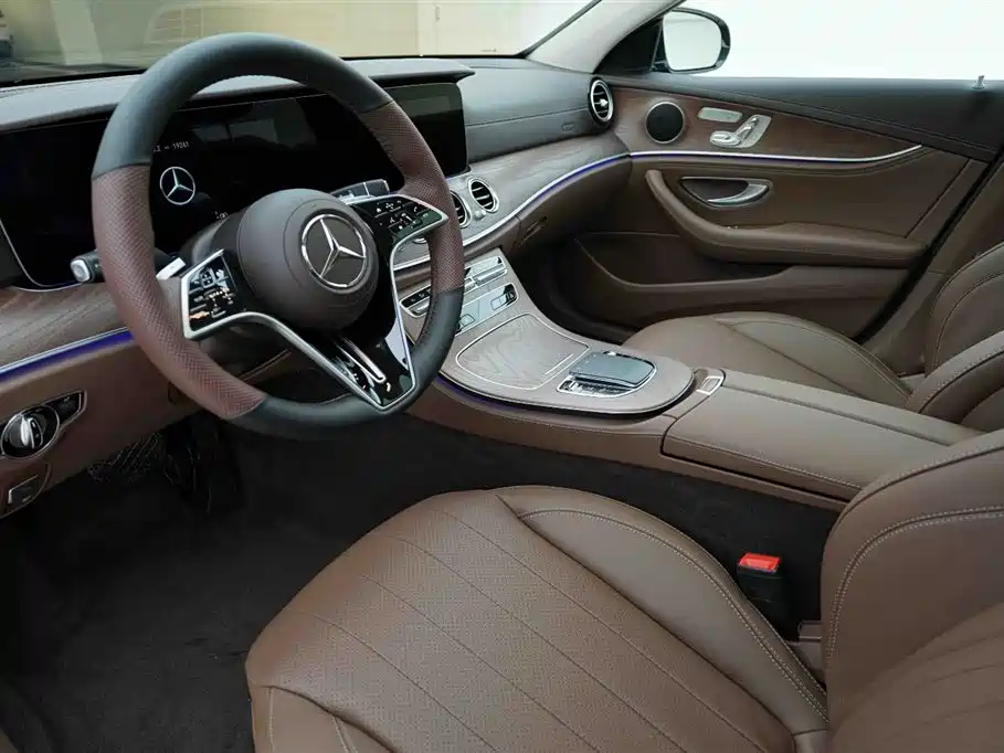 Mercedes-Benz E-Class E 2023 E 300 L Fashion