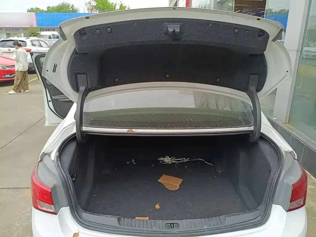 Buick Verano — миниатюра 19
