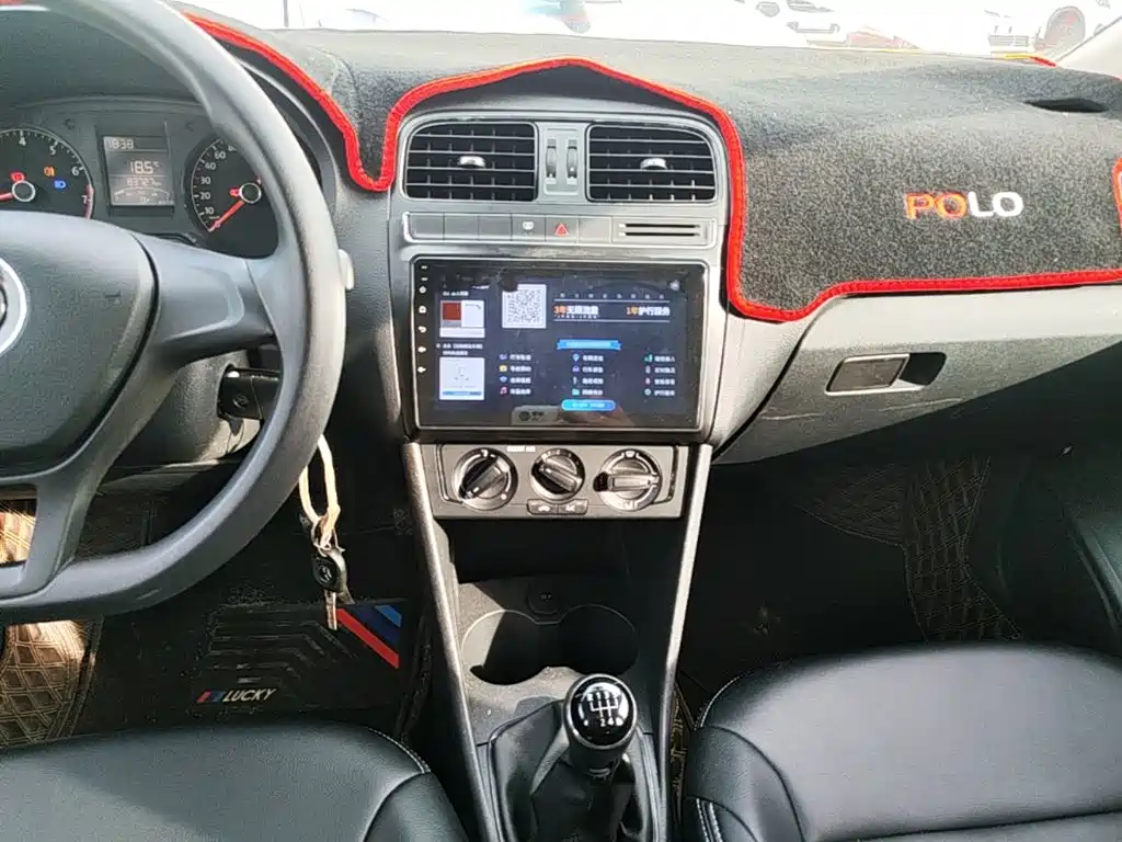 Volkswagen Polo — миниатюра 13