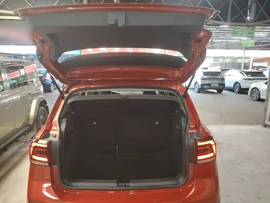 Volkswagen T-Cross — миниатюра 19