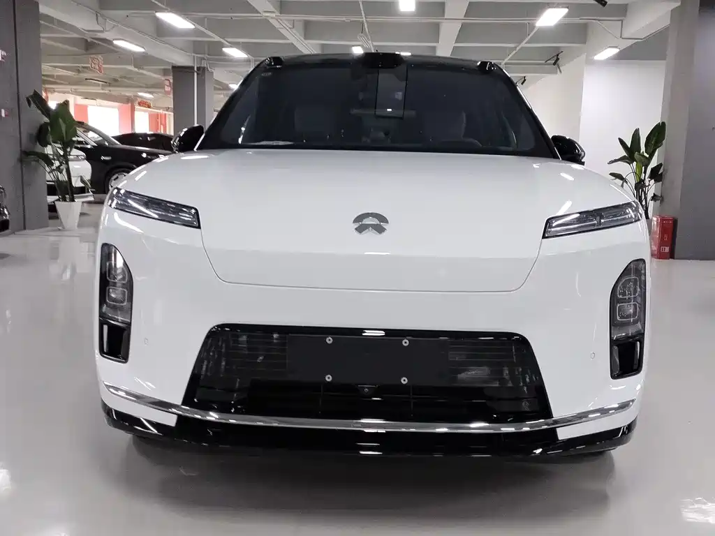 NIO ES8 2026 мест Executive Luxury
