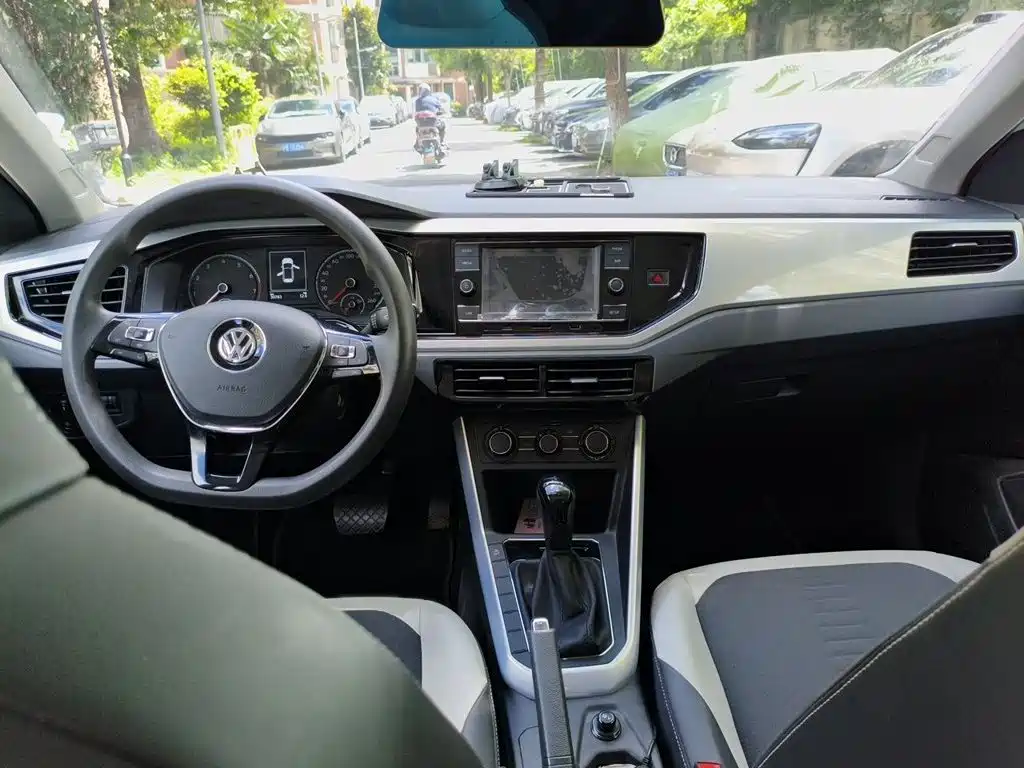 Volkswagen Polo — миниатюра 13