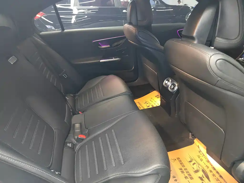 Mercedes-Benz C-Class — миниатюра 14