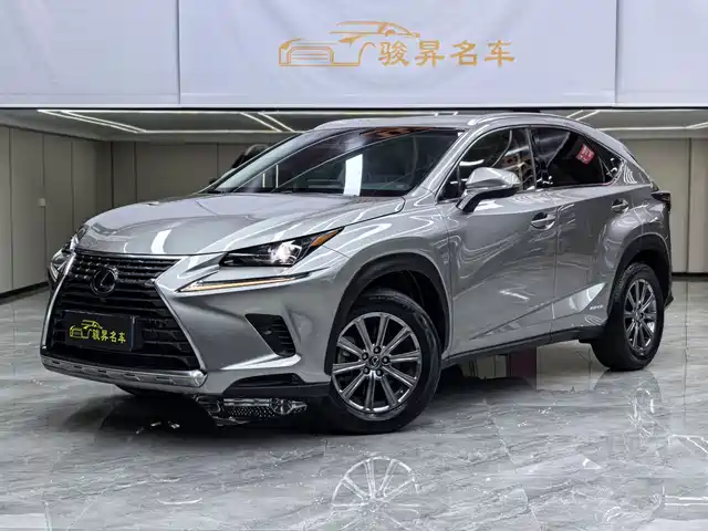 Lexus NX 2018 300h VI — фото 1