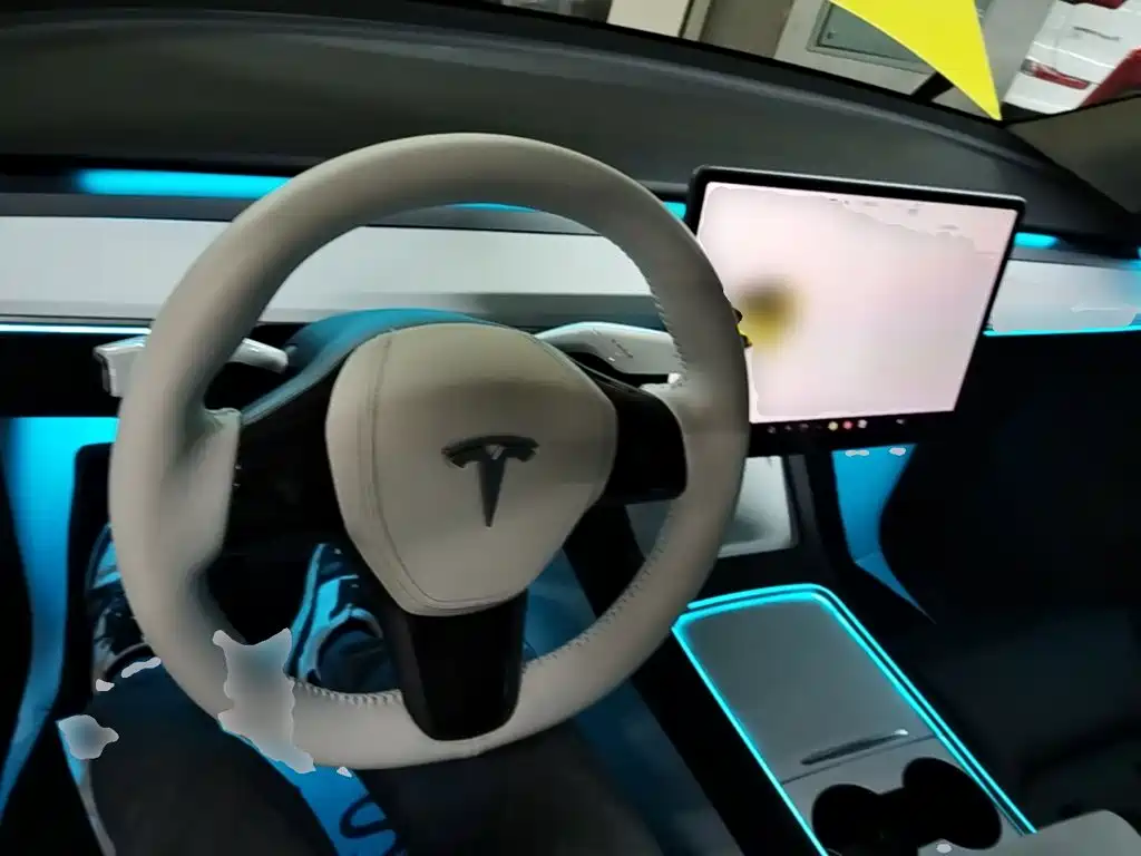 Tesla Model Y — фотографии объявления, Фото 11