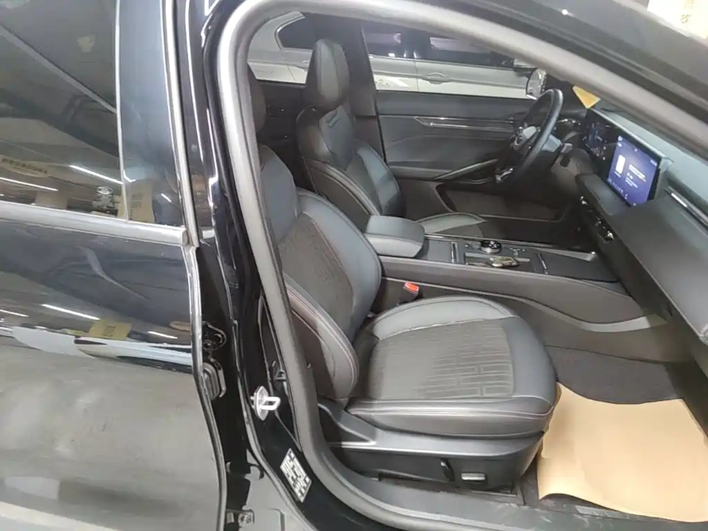 Ford Mondeo — миниатюра 25