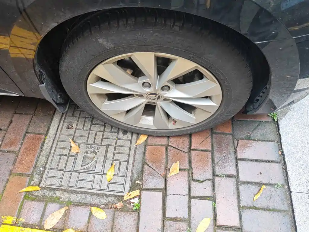 Skoda Superb — миниатюра 24