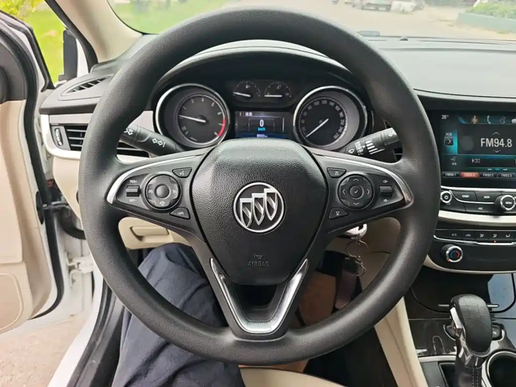 Buick Verano — миниатюра 11