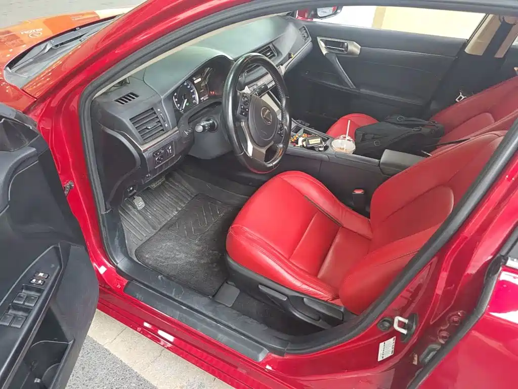Lexus CT — миниатюра 20