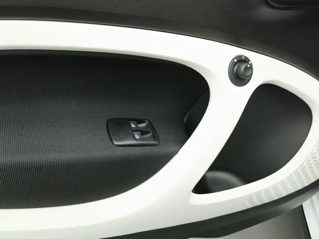 smart Smart Fortwo — миниатюра 9