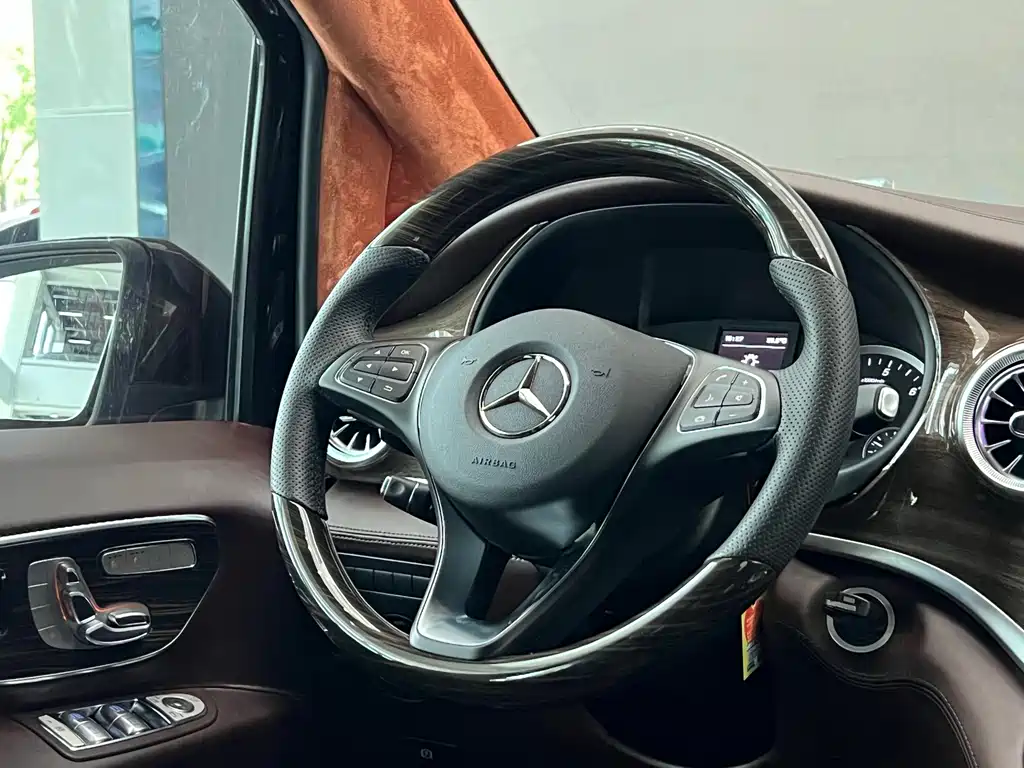 Mercedes-Benz Vito — миниатюра 15