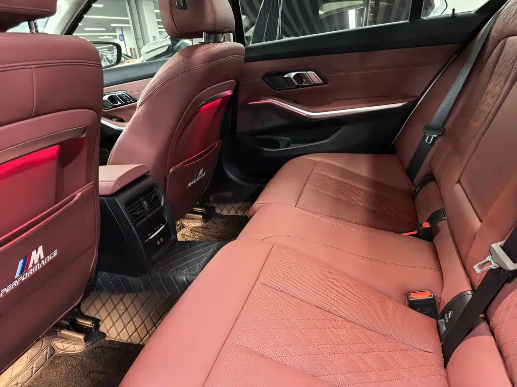 BMW 3 Series — миниатюра 8