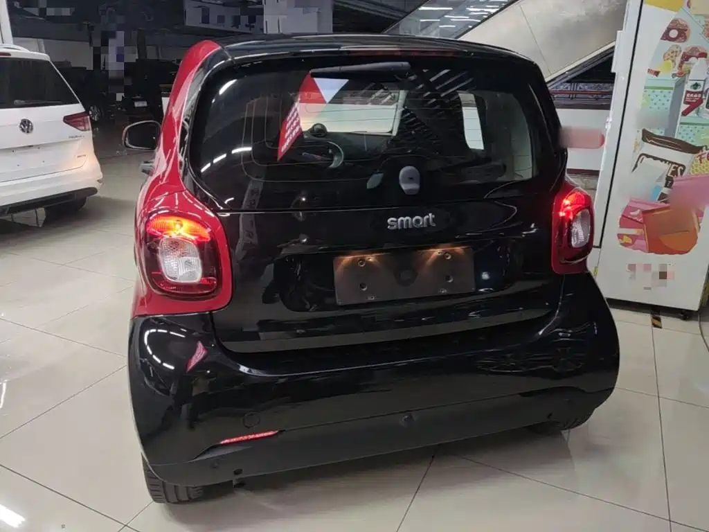 smart Smart Fortwo — миниатюра 6