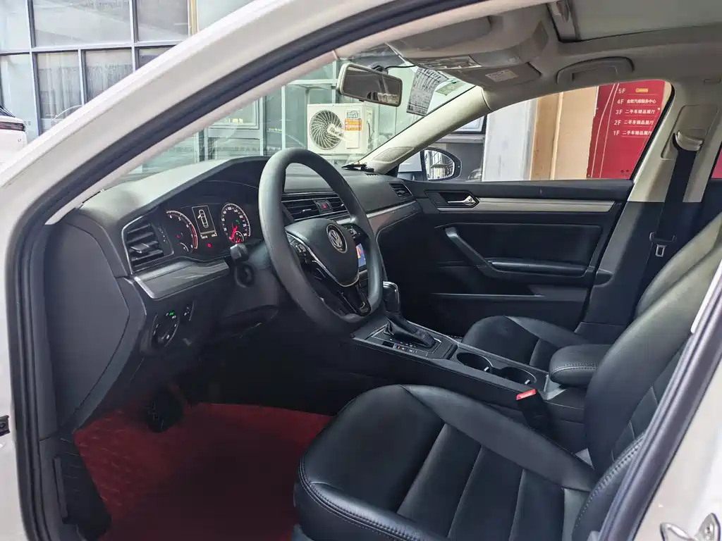 Volkswagen Lamando — миниатюра 6