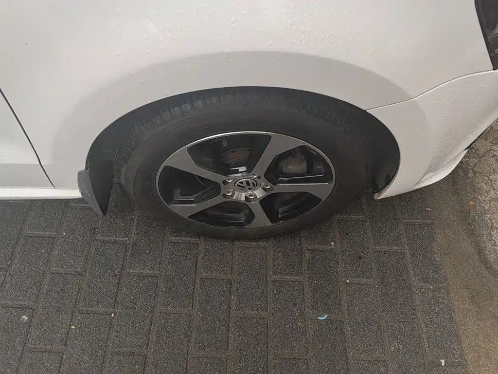 Volkswagen Polo — миниатюра 8