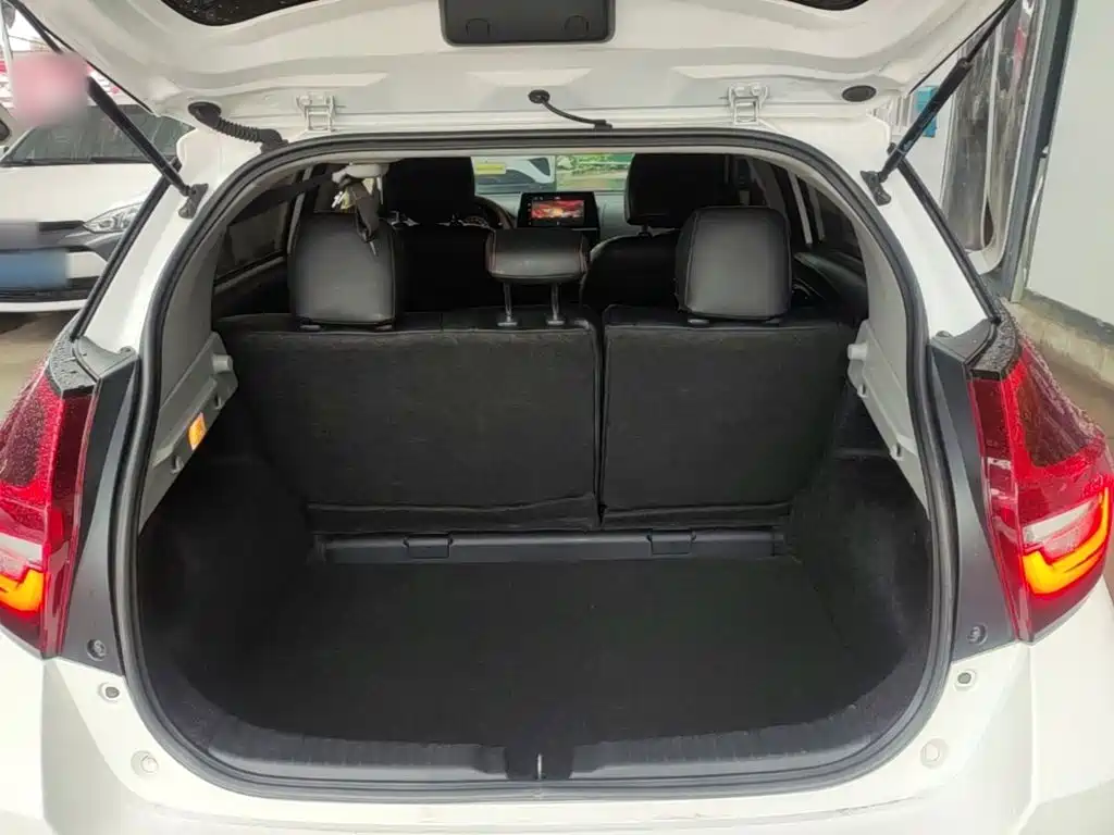 Toyota Vios FS — миниатюра 19