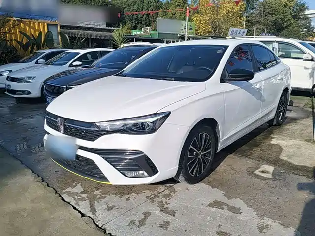 Roewe i5