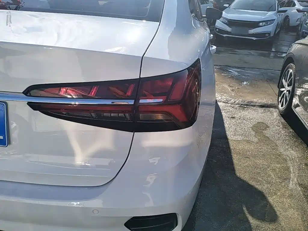 Roewe i5 — миниатюра 8