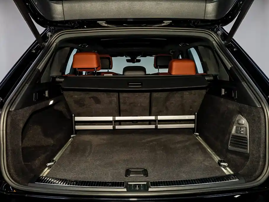 Volkswagen Touareg — миниатюра 6