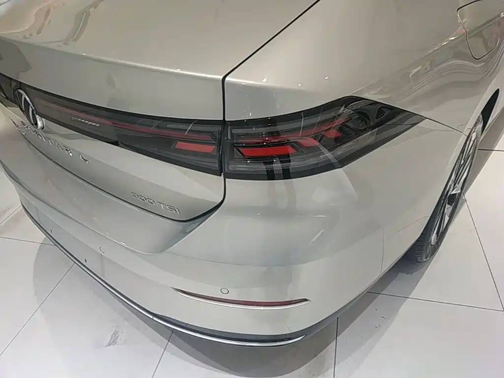 Volkswagen Sagitar — миниатюра 8