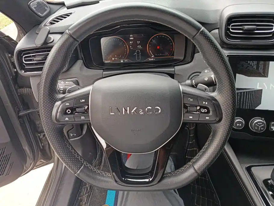 Lynk & Co 03 — миниатюра 15