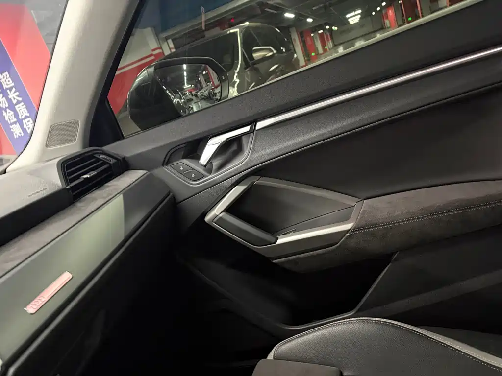 Audi Q3 — миниатюра 14