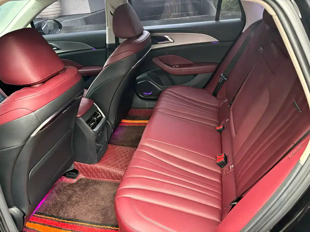 Hongqi Hongqi H5 — миниатюра 5