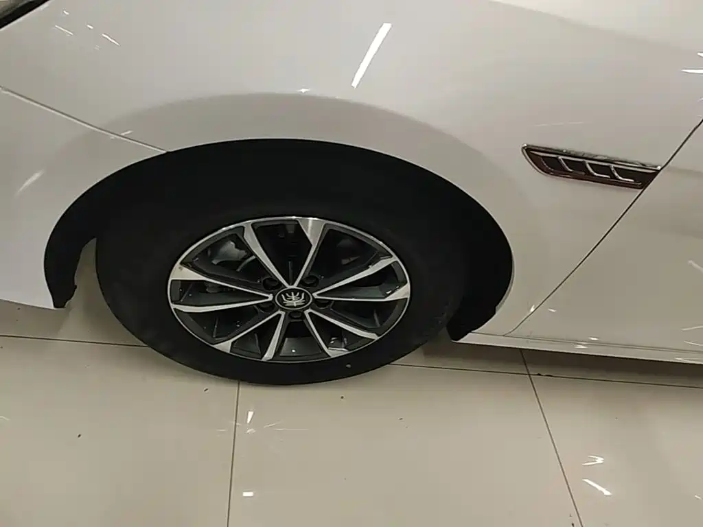 BYD Qin PLUS — миниатюра 23