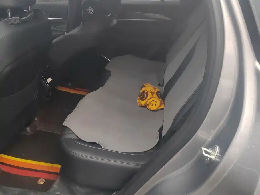 Geely Xingyue L — миниатюра 11