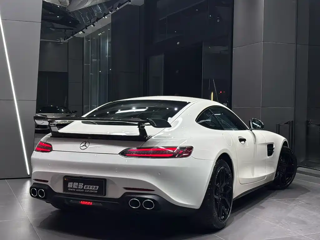 MERCEDES-BENZ AMG GT