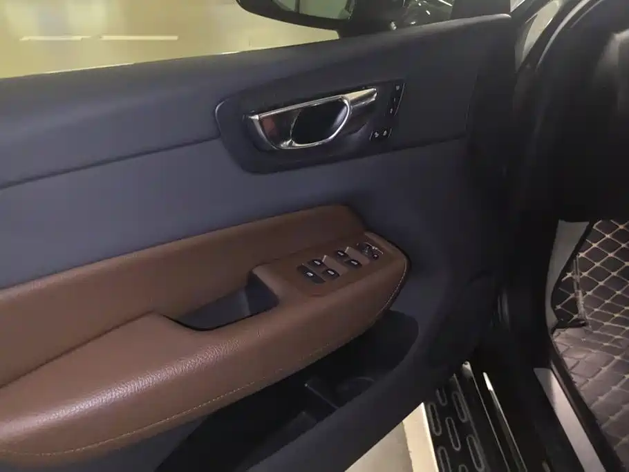 Volvo XC60 — миниатюра 7