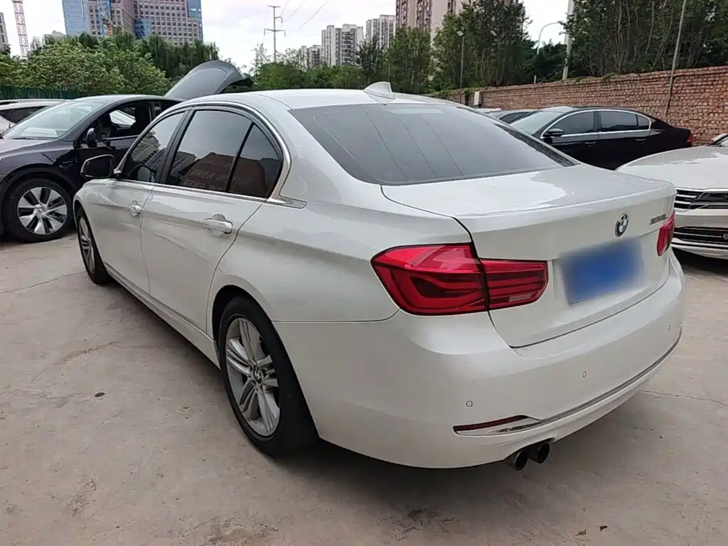 BMW 3 Series — миниатюра 5