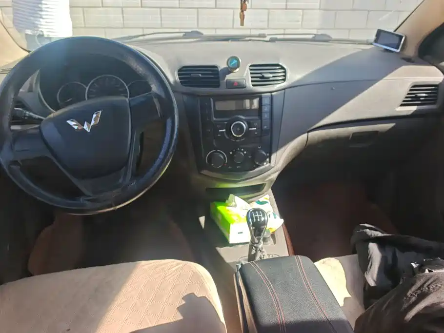 Wuling Hongguang — миниатюра 12
