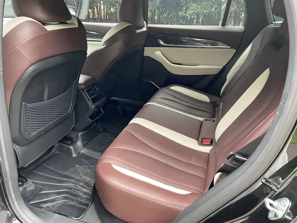 Geely Xingyue L — миниатюра 10