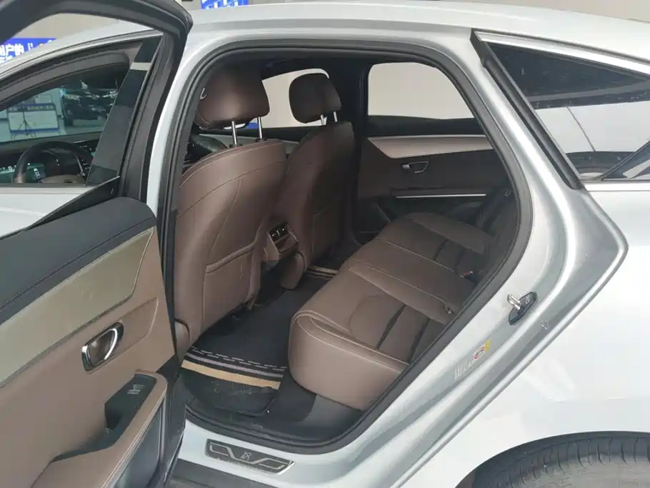 BYD Han — миниатюра 11