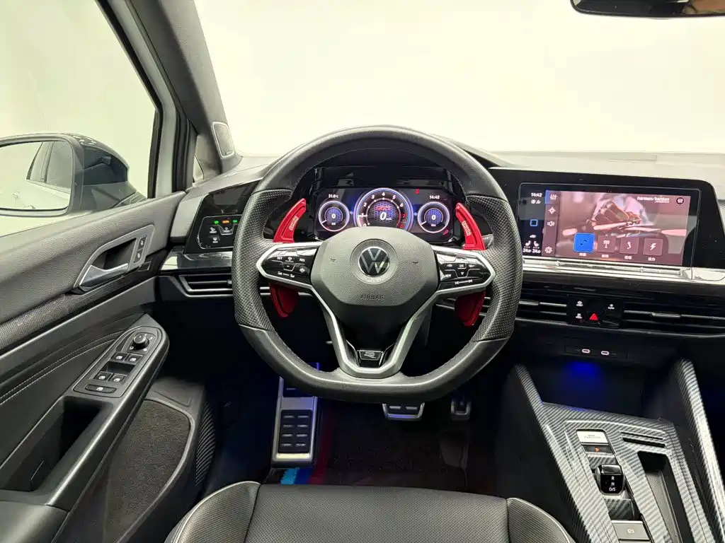Volkswagen Golf — миниатюра 20