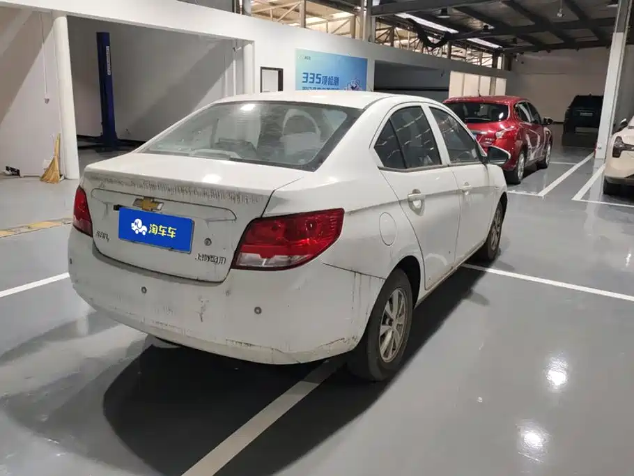 Chevrolet Sail — миниатюра 3