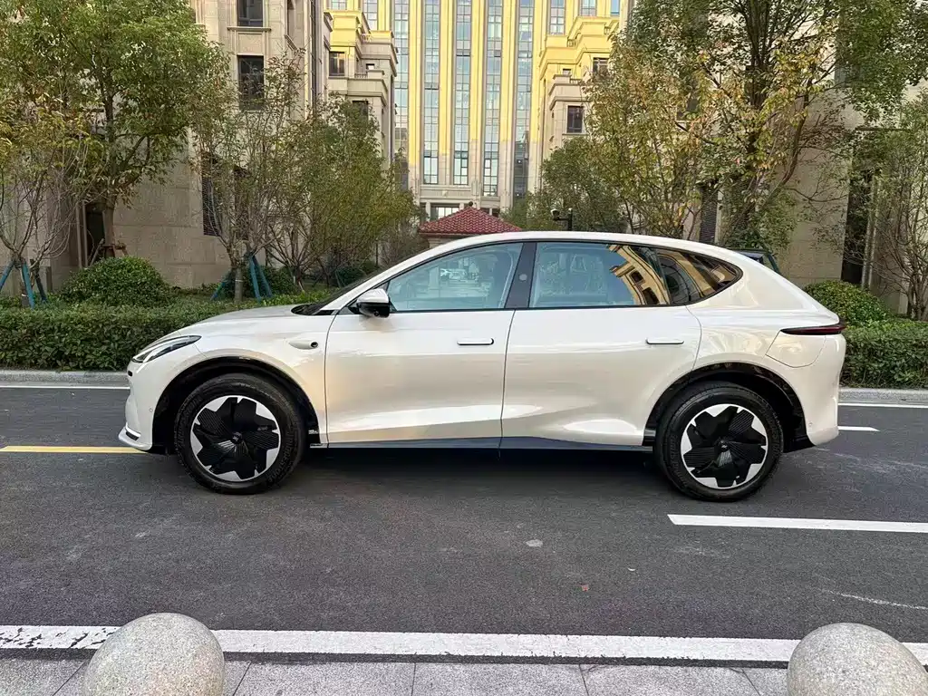 ZHIJI AUTOMOBILE ZHIJI LS7