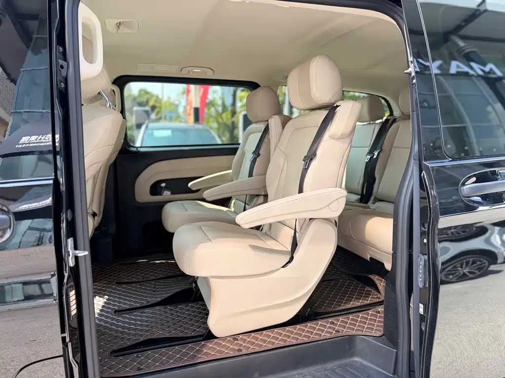 Mercedes-Benz Vito — миниатюра 17