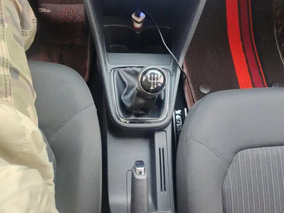 Volkswagen Jetta — миниатюра 16