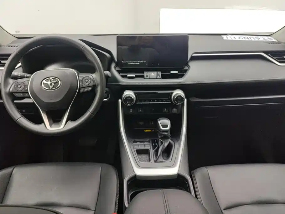 Toyota RAV4 — миниатюра 12