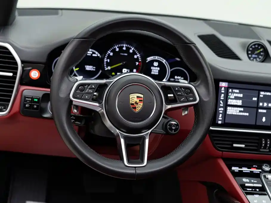 Porsche Cayenne Hybrid — миниатюра 16
