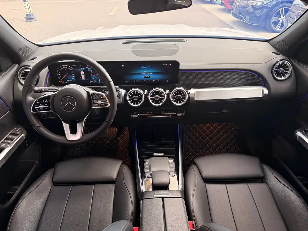Mercedes-Benz GLB — миниатюра 19