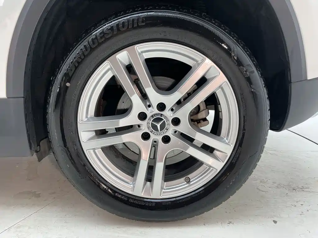 Mercedes-Benz GLA — миниатюра 11