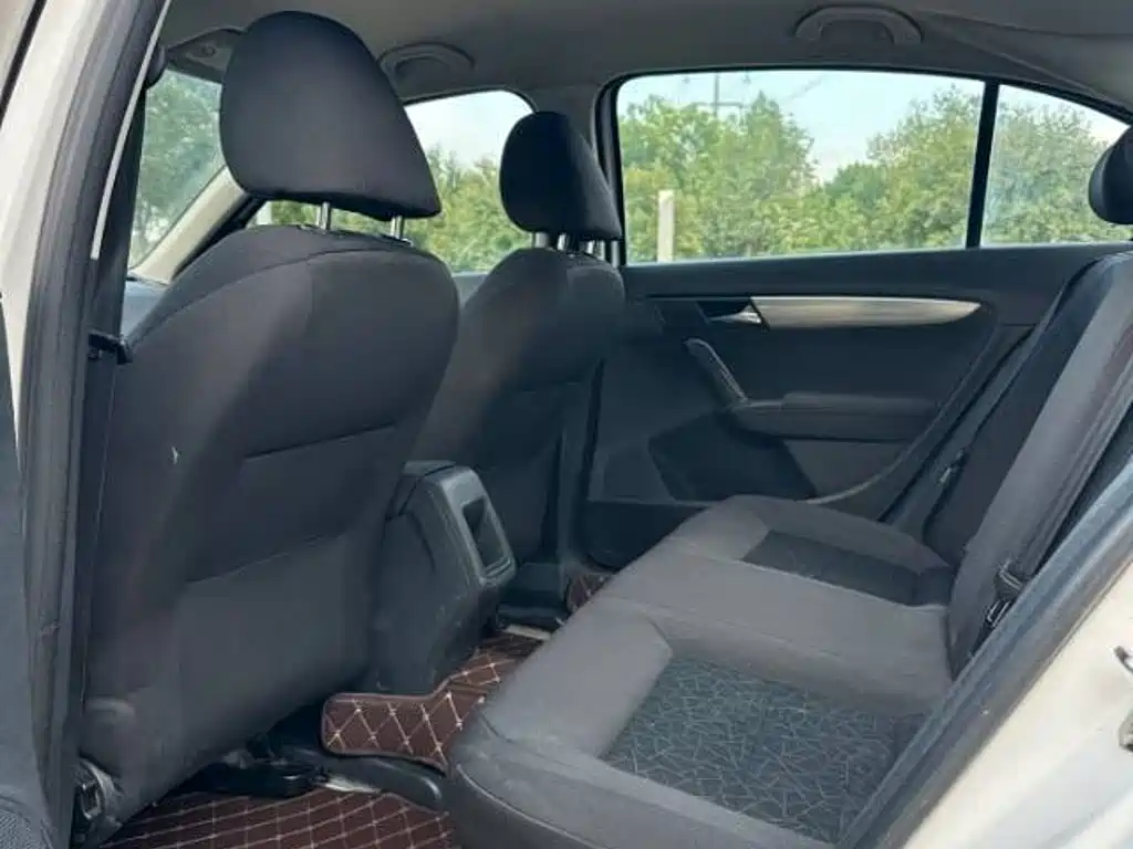 Volkswagen Lavida — миниатюра 7