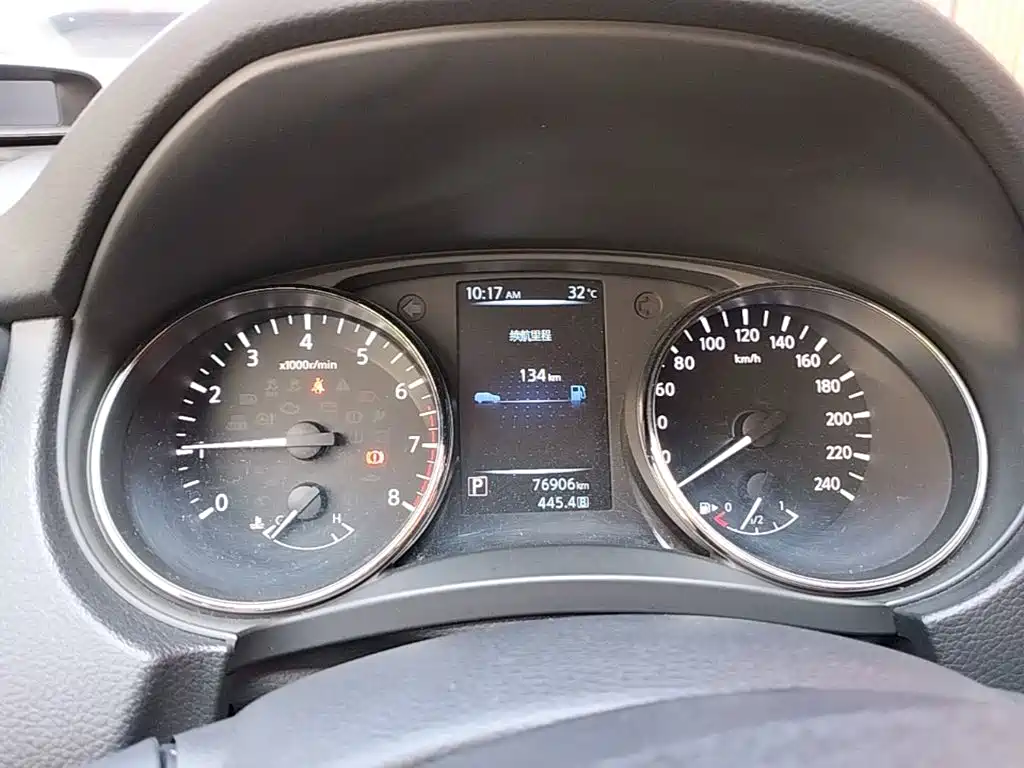 Nissan Qashqai — миниатюра 12